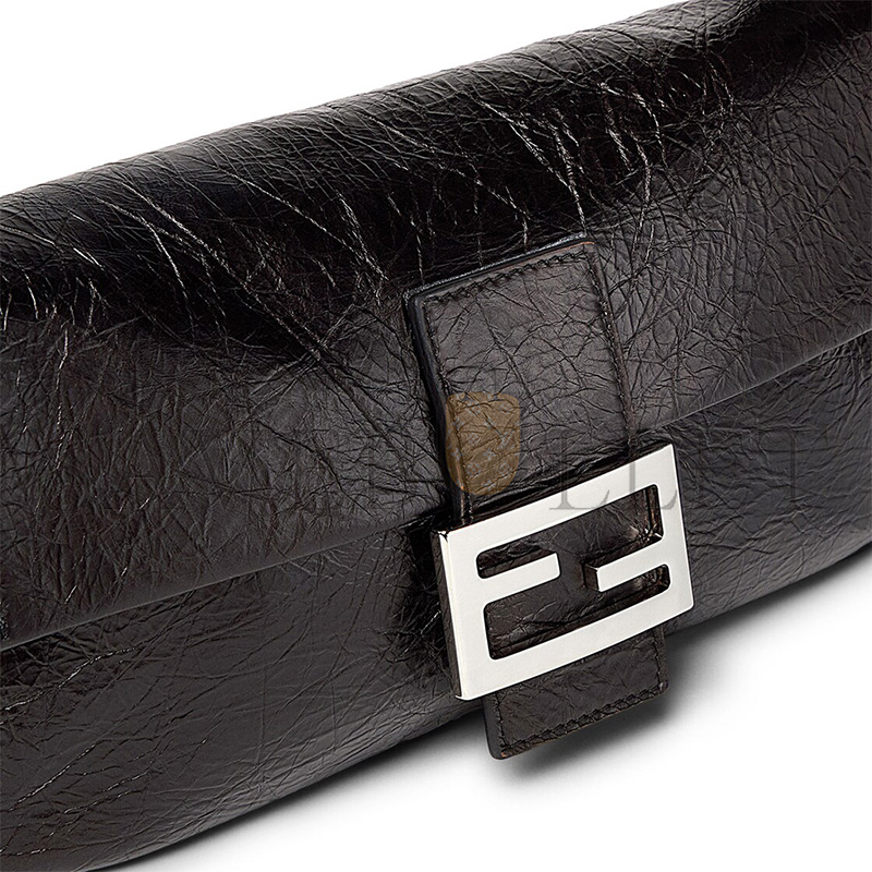 FENDI BAGUETTE CRACKLED BLACK LEATHER BAG 8BR850B14MF0QA1 (26*14*4cm)